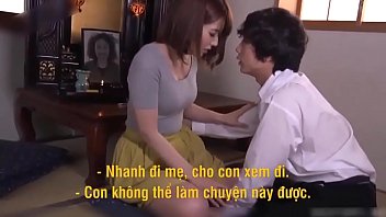 [ Phim sex Vietsub ] Con trai chịch luôn mẹ kế nứng lồn