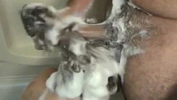 Hottest Shampoo Hairjob   cum in hair More on: 18CAMS.CO