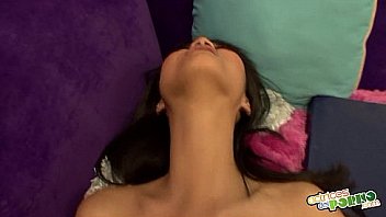 Los libros de Evelyn - Asian girl fucks hard