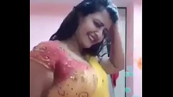 Indian Sexy Girls dance http://www.escortsinsurat.com