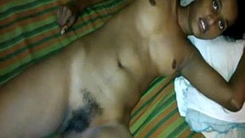 Innocent srilankan babe pussy finge