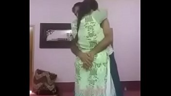 Aunty fuck with padosi when home alone