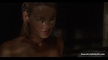 Kelly Carlson Starship Troopers 2004