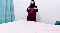 Hot Muslim Women fucking pussy with cucumber in Doggystyles
