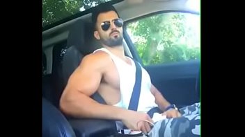 Macho Bombado Gozou no Carro