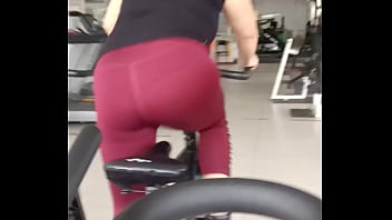 El Jefe De Mi Marido Me Espia En El Gym Me Convence Con Dinero De Darle Concha Y Culo Sin Preservativo (Chupo Mis Calzones) A Cambio De Mejores Condiciones Para Mi Esposo En Usa Medellin Colombia 1 XXX FULL ON RED